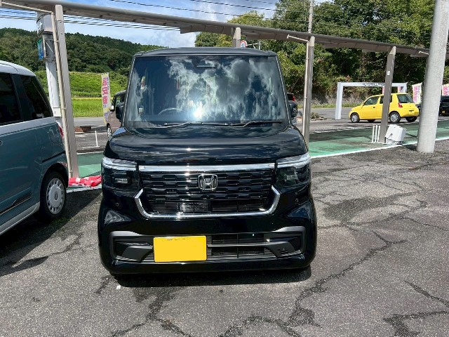 ホンダ N-BOXカスタム2枚目