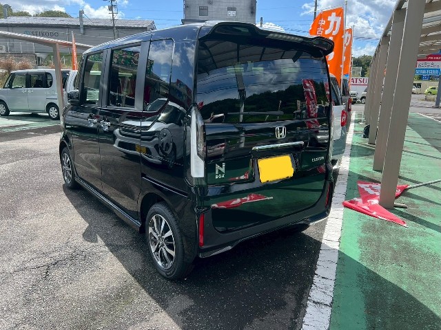 ホンダ N-BOXカスタム4枚目
