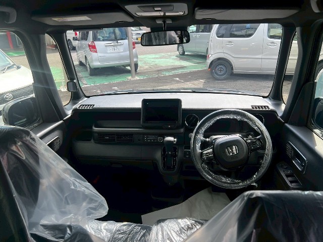 ホンダ N-BOXカスタム7枚目