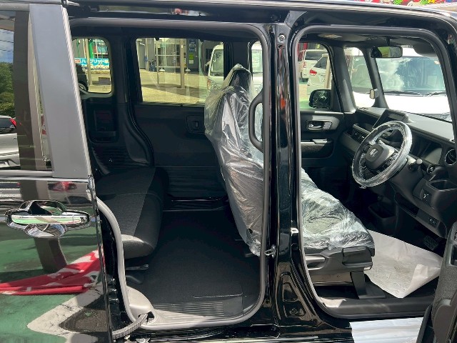 ホンダ N-BOXカスタム16枚目