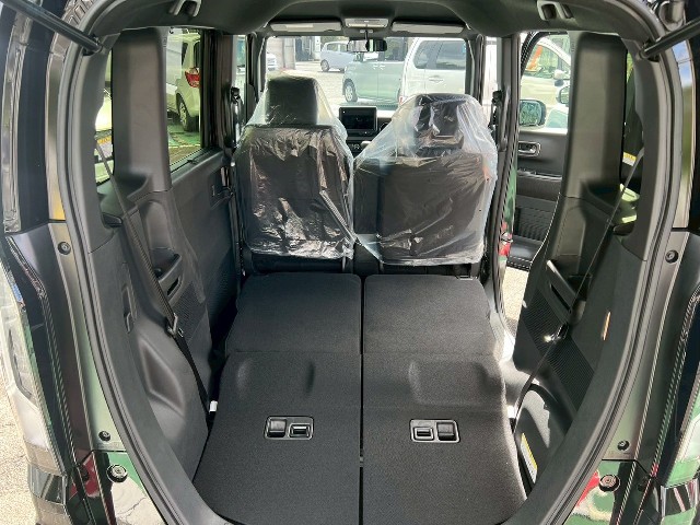 ホンダ N-BOXカスタム18枚目