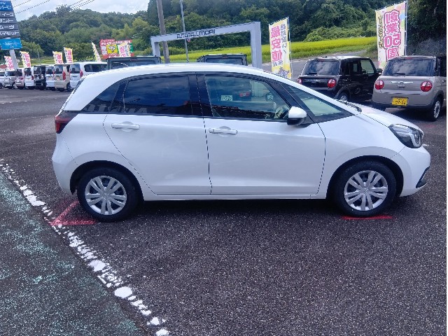 ホンダ フィット4枚目