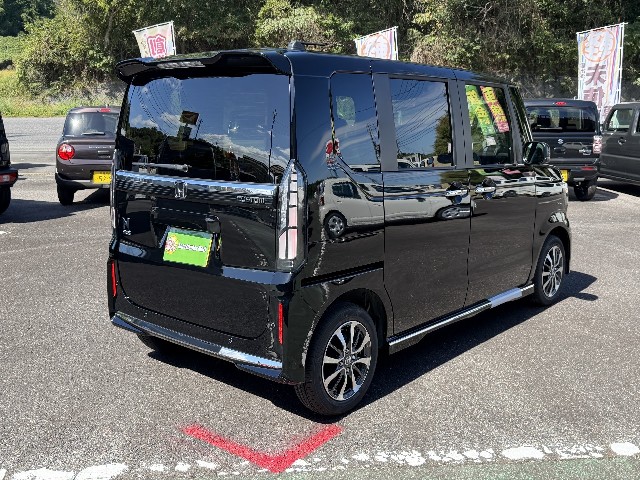ホンダ N-BOXカスタム5枚目