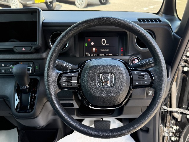 ホンダ N-BOXカスタム9枚目