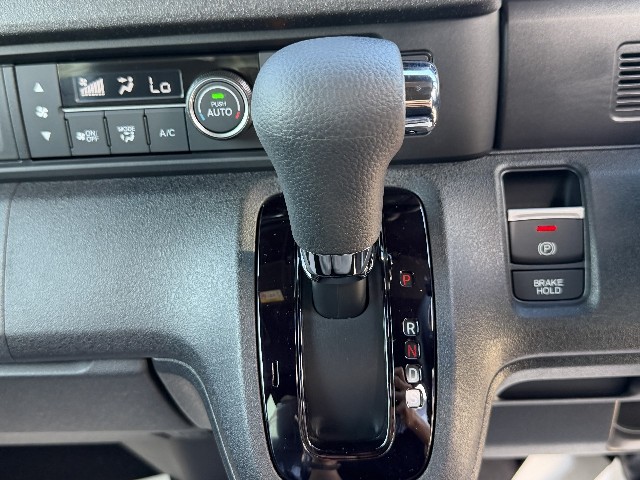 ホンダ N-BOXカスタム15枚目
