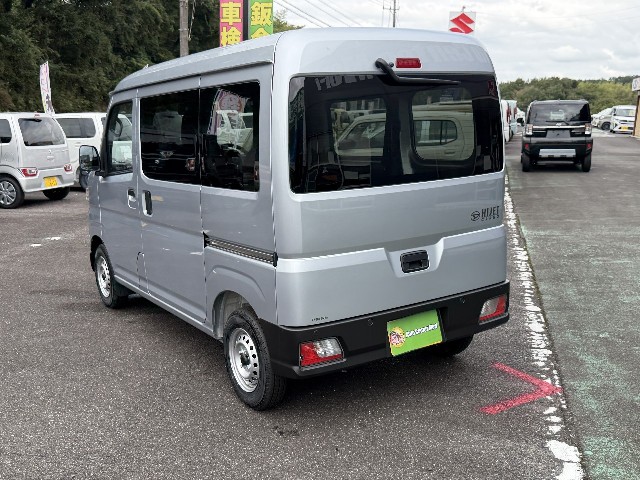 ダイハツ ハイゼットカーゴ3枚目