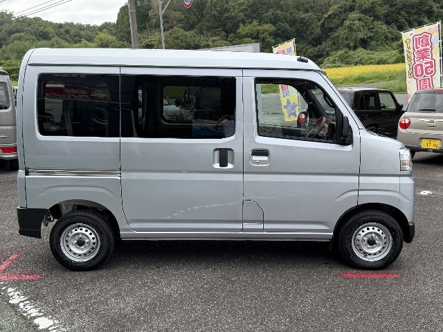 ダイハツ ハイゼットカーゴ6枚目