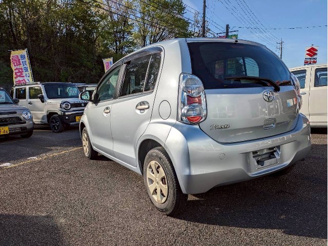 トヨタ パッソ8枚目